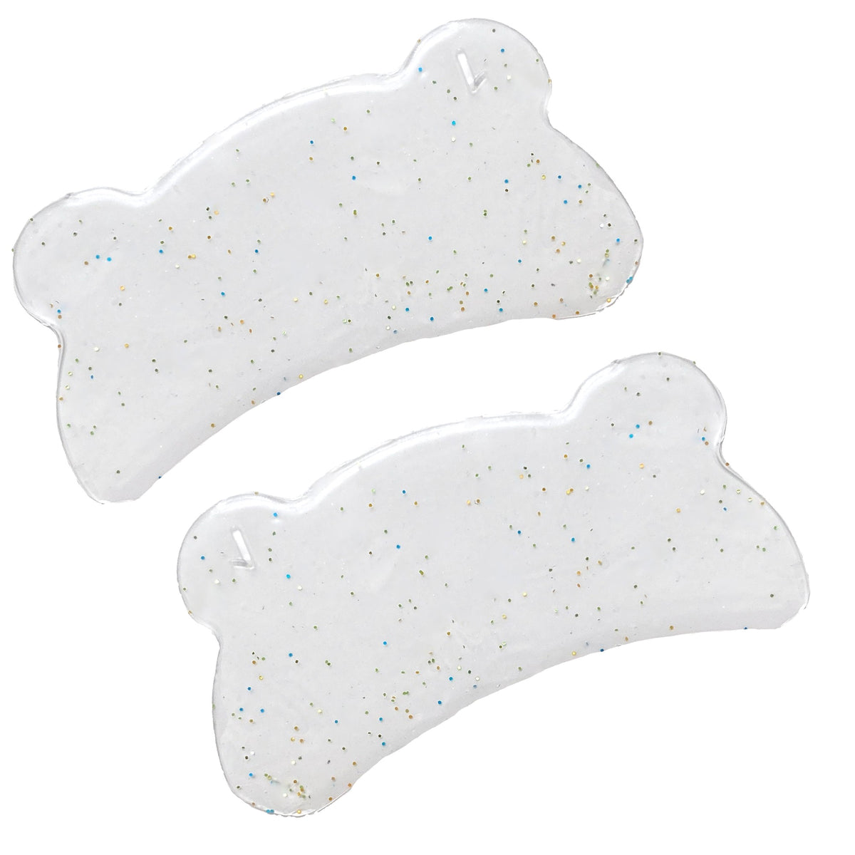 Korean Bear ultradünne Silikonpads transparent mit Glitzer – selbstklebende Pads für Korean Lash Lifting mit Perming Lotion

Die Korean Bear Silikonpads in Transparent mit Glitzer sind ultradünne, selbstklebende Pads für die präzise Fixierung der Wimpern während der Einwirkzeit der Perming Lotion. Dank ihrer extrem klebrigen Oberfläche haften sie sicher auf dem Augenlid – ganz ohne zusätzlichen Kleber. Ihre flexible, geschwungene Form passt sich perfekt verschiedenen Augenformen an. Ideal für das Korean Las