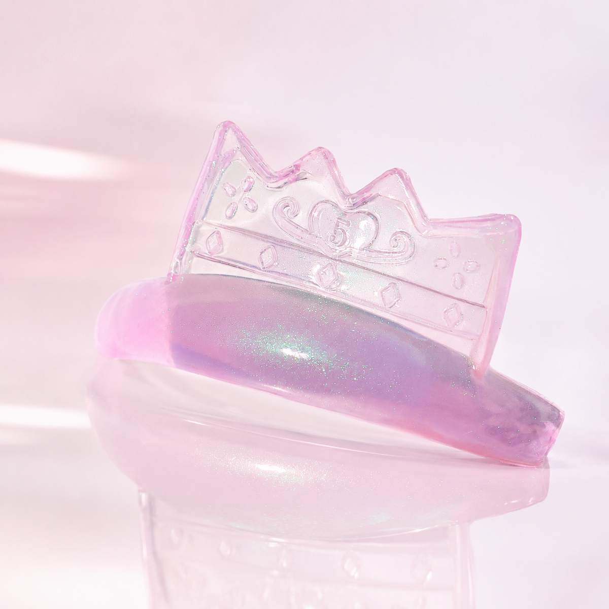 Pinkes Queen Silikonpad in Seitenansicht mit LC Down-Drop Profil für Wimpernlifting