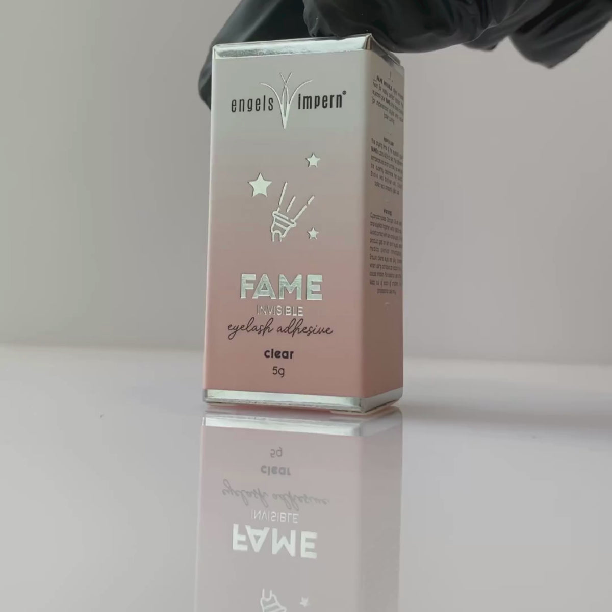 Video laden: FAME INVISIBLE transparenter Wimpernkleber 5 g mit Verpackung im Produktvideo