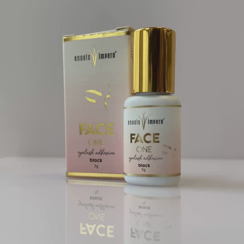 FACE ONE schwarzer Wimpernkleber 7 g mit Verpackung im Produktvideo