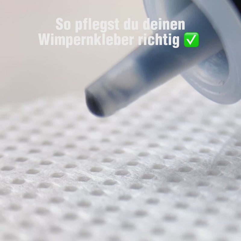Reinigung und Pflege von Wimpernkleber mit Glue Wipes zur Vermeidung verklebter Düsen und optimaler Kleberdosierung.